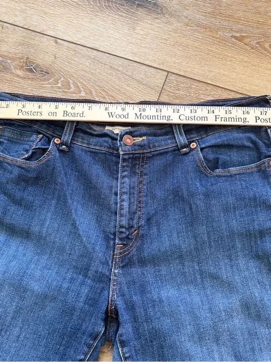 Levi's 515 Womens Capri Cropped Stretch Denim Jeans Size 14 Mid-Rise Medium Wash - Picture 6 of 11